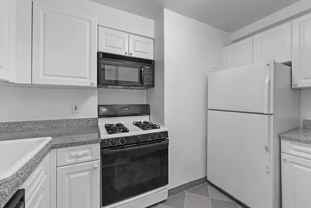 347 E 51st St #8A - Photo 1 of 1