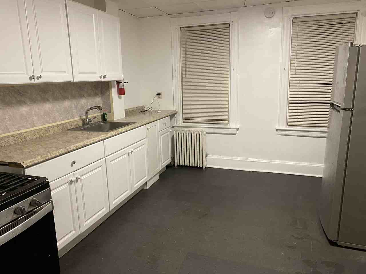 538 Jacques St #2 - Photo 3 of 6