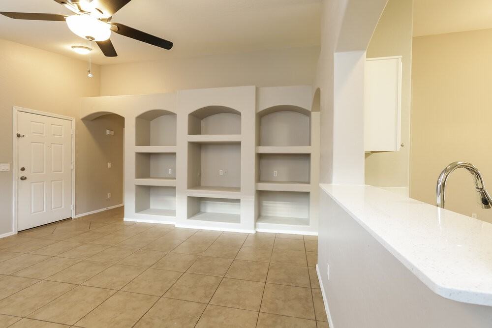10974 W Manzanita Dr - Photo 3 of 16
