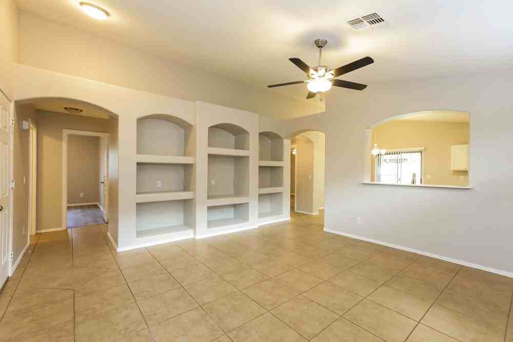 10974 W Manzanita Dr - Photo 4 of 16