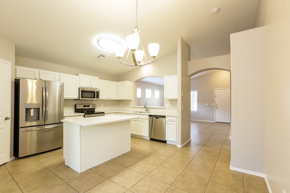10974 W Manzanita Dr - Photo 6 of 16