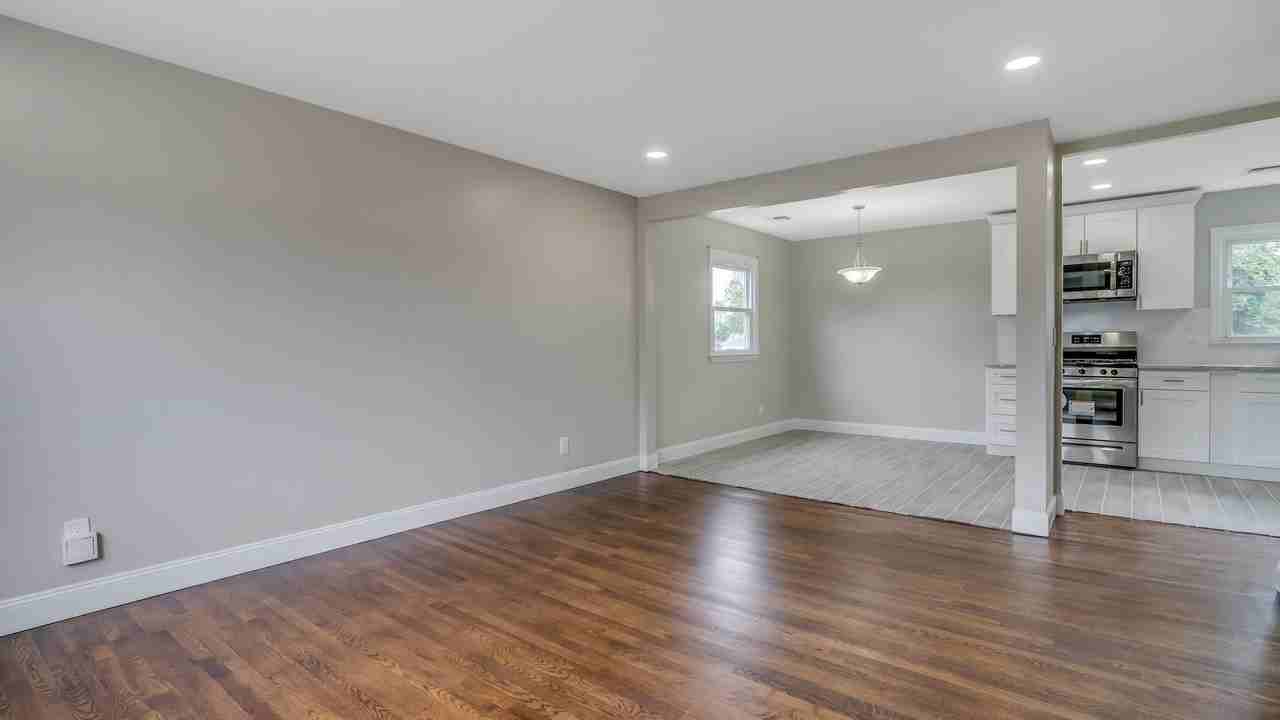 327 Brookfield Pl #2 - Photo 4 of 12