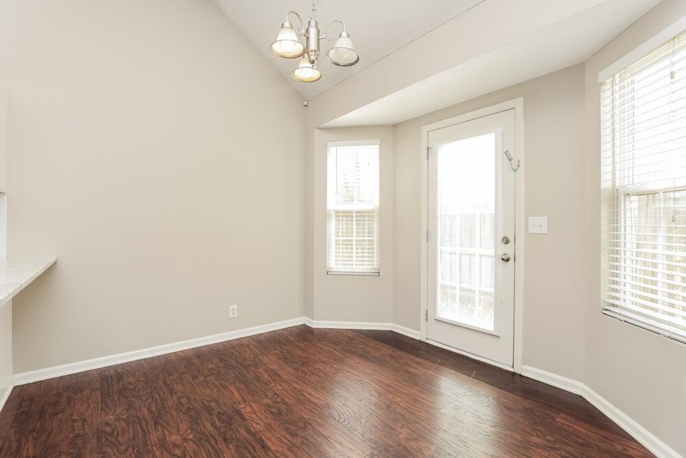 1832 Antebellum Dr - Photo 5 of 16