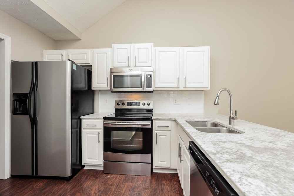 1832 Antebellum Dr - Photo 6 of 16