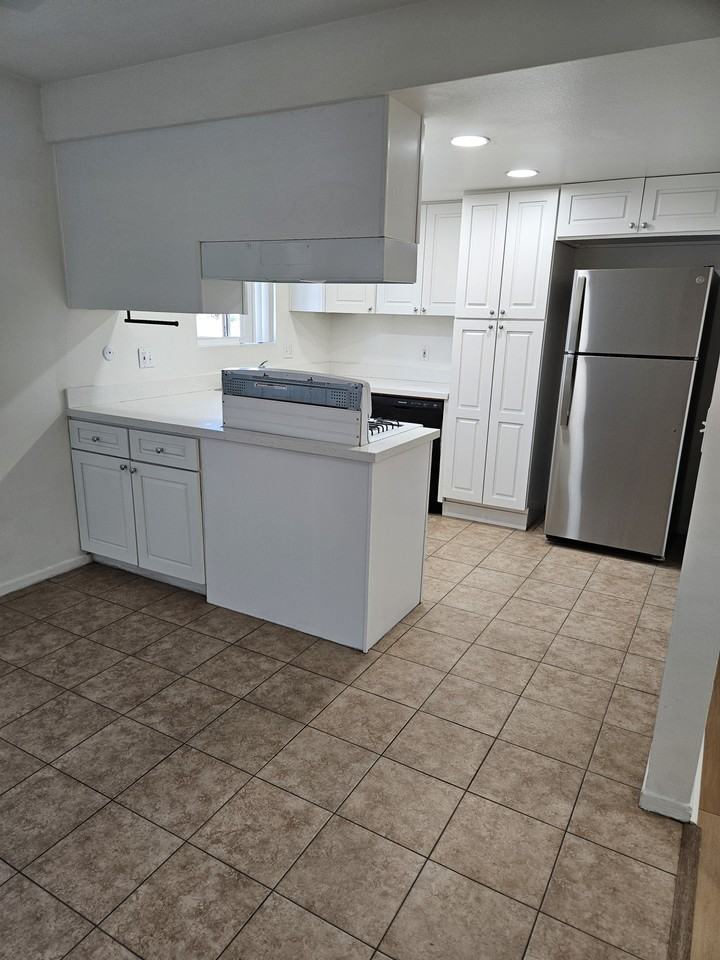 1227 South Athena Way #4 - Photo 7 of 15