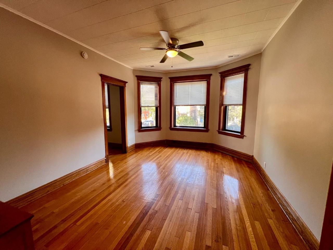 3855 W Wrightwood Ave - Photo 2 of 10