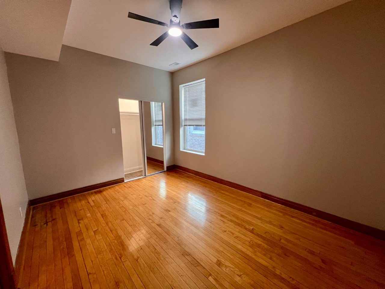 3855 W Wrightwood Ave - Photo 6 of 10
