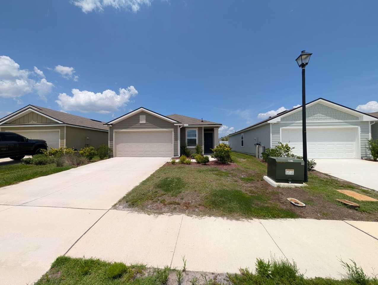 2550 Falling Star Ln - Photo 4 of 20