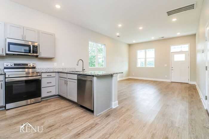 5377 Lynnland Ter - Photo 4 of 18