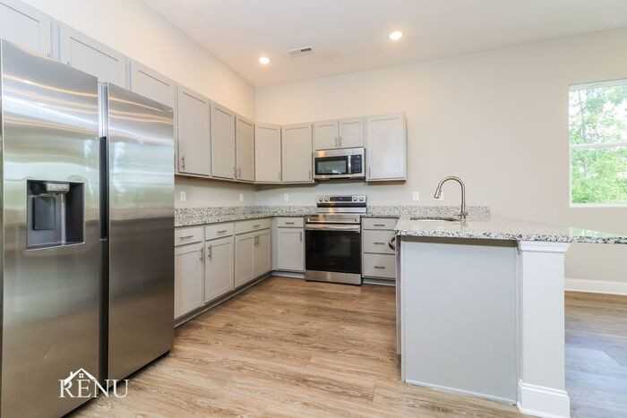 5377 Lynnland Ter - Photo 3 of 18
