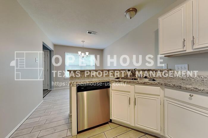 26010 Richards Rd - Photo 7 of 22
