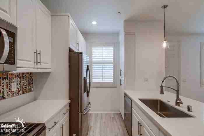 531 Surfbird Ln - Photo 4 of 21