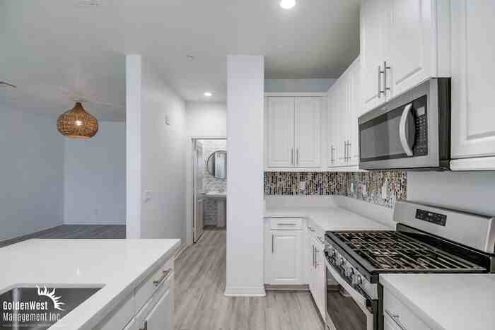 531 Surfbird Ln - Photo 3 of 21