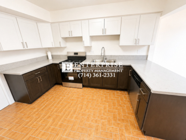 2 Seton Rd - Photo 5 of 13