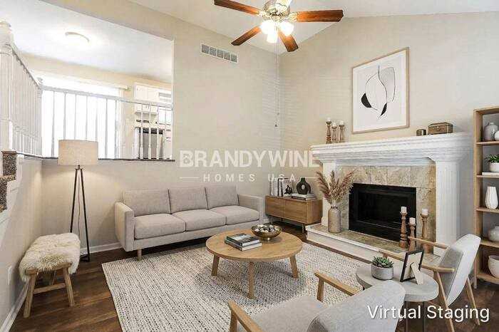 1120 Meadowlark Ln - Photo 3 of 21
