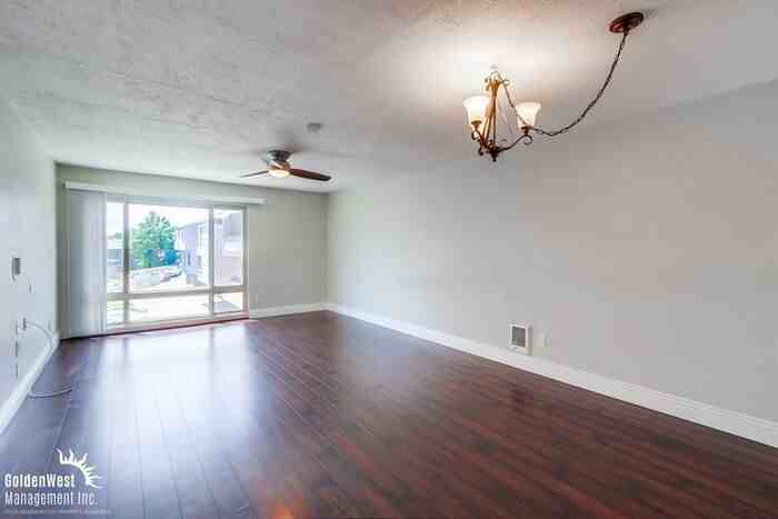 4125 Mount Alifan Dr #B - Photo 3 of 14