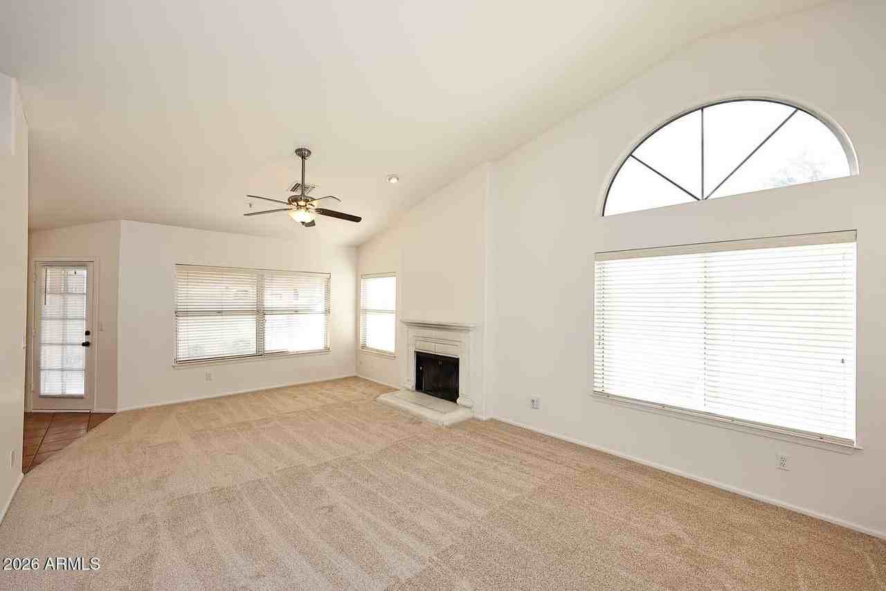 9107 E Kimberly Way - Photo 4 of 39