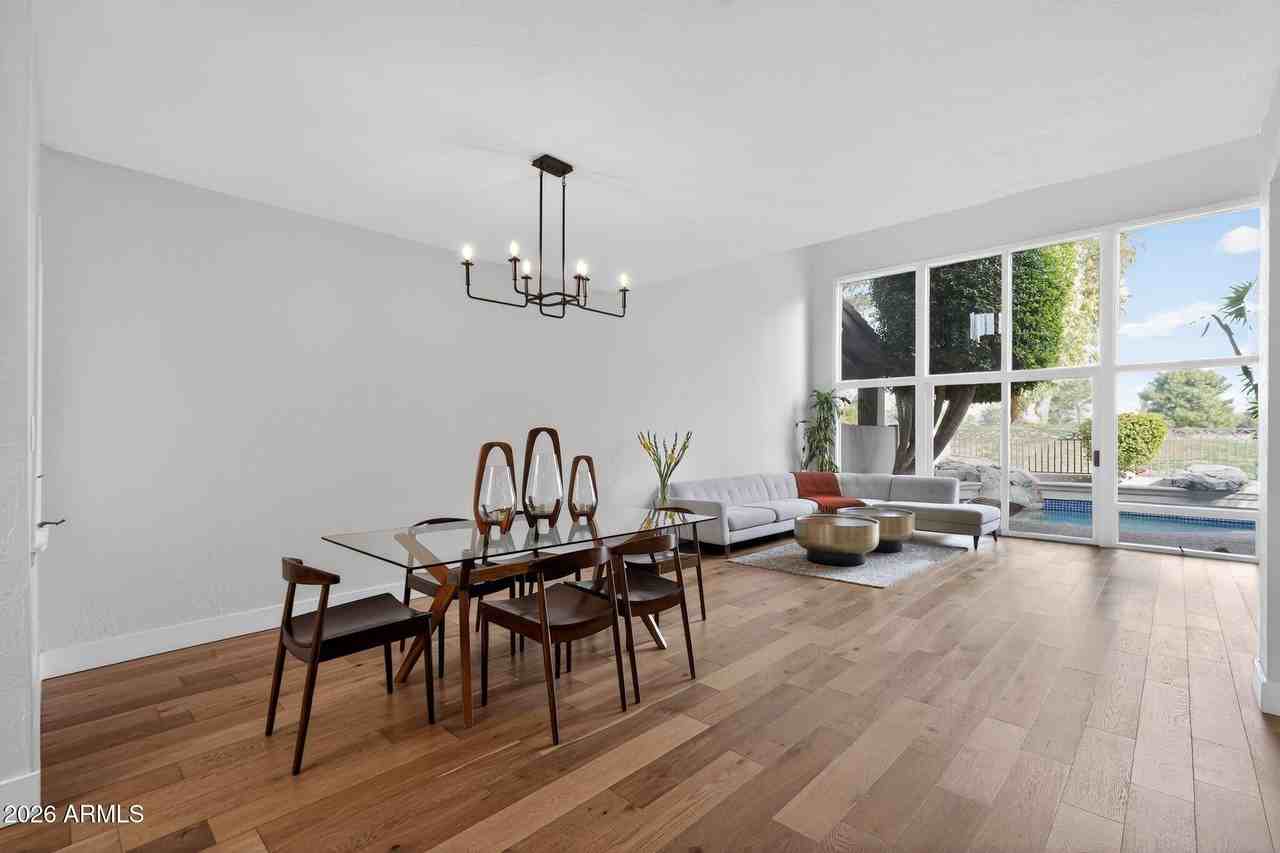 10897 N 78th St - Photo 4 of 41