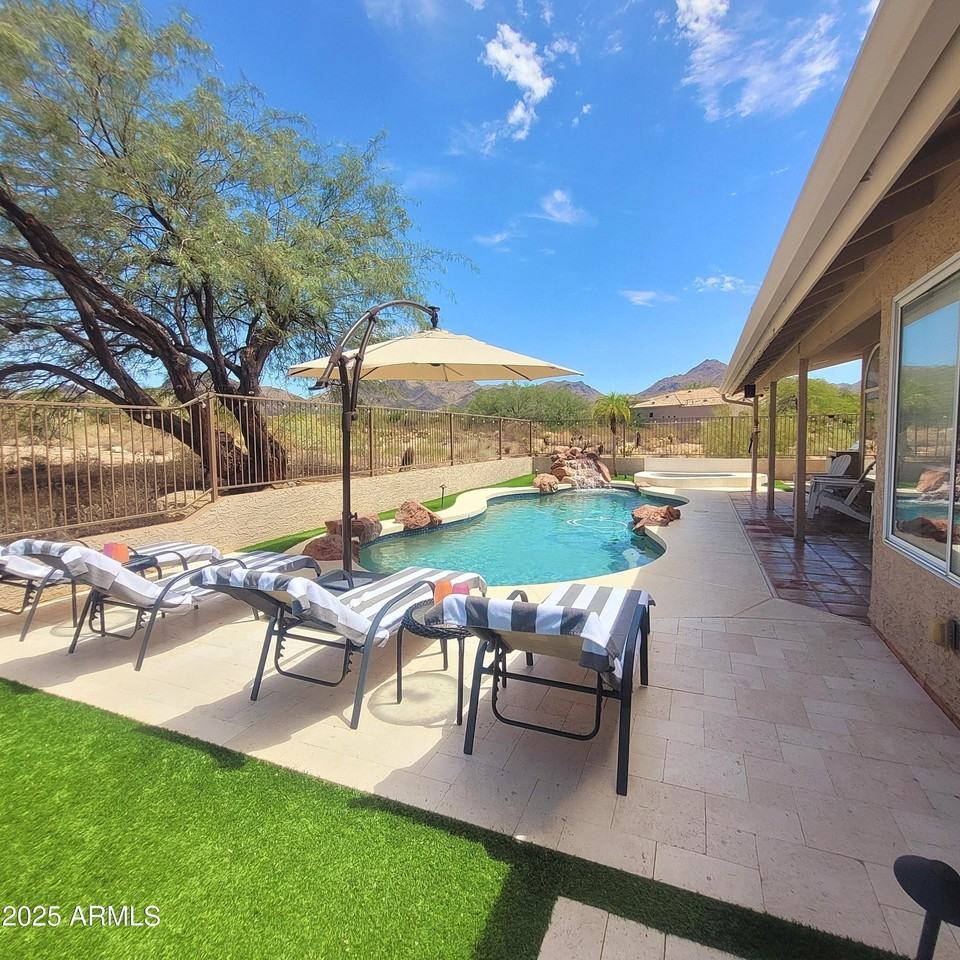 9482 E Palm Tree Dr - Photo 3 of 30