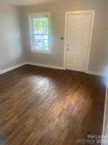 430 Skyland Ave - Photo 1 of 1