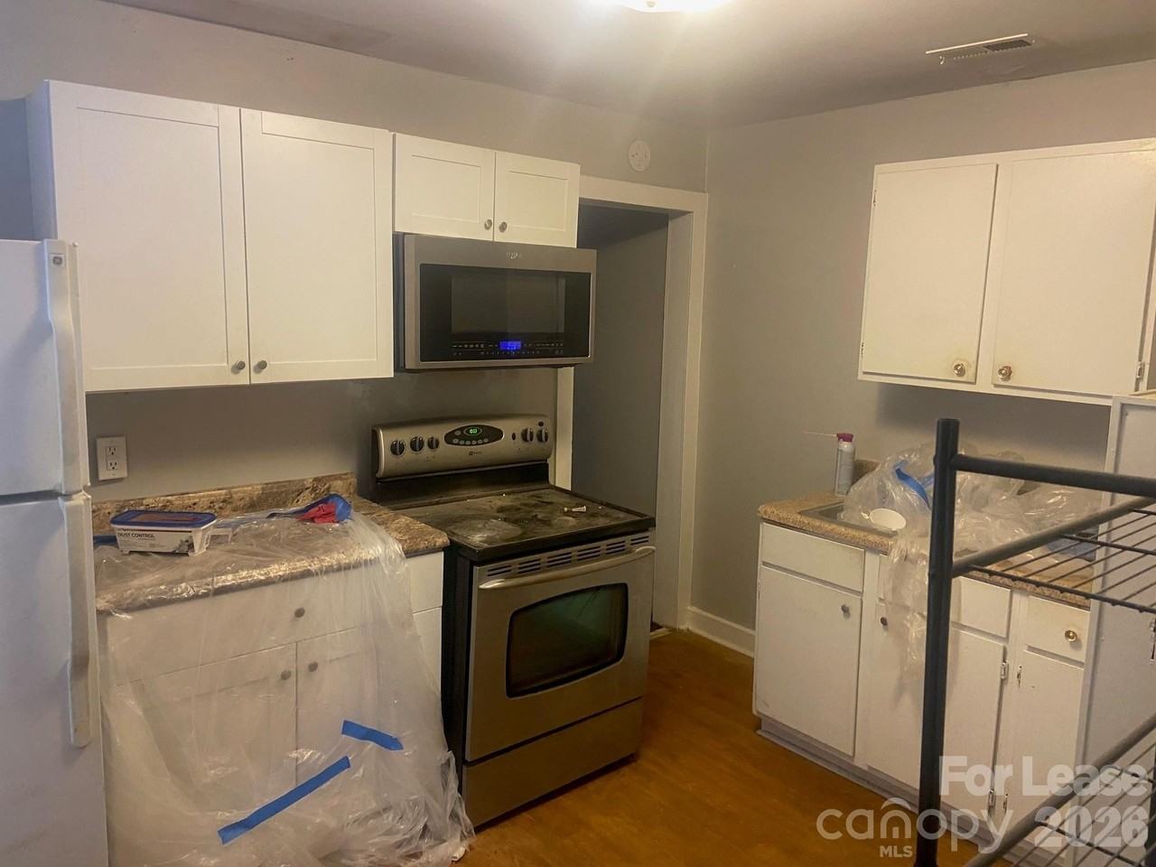 430 Skyland Ave - Photo 2 of 6