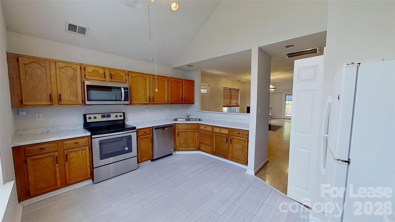 8327 Southgate Commons Dr - Photo 2 of 12