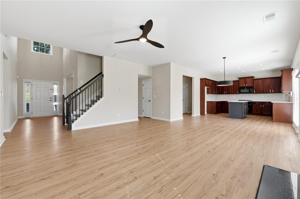 2725 Blackstock Dr - Photo 4 of 27