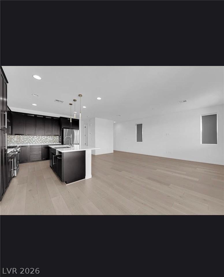 4066 Painted Lady Ave - Photo 3 of 18