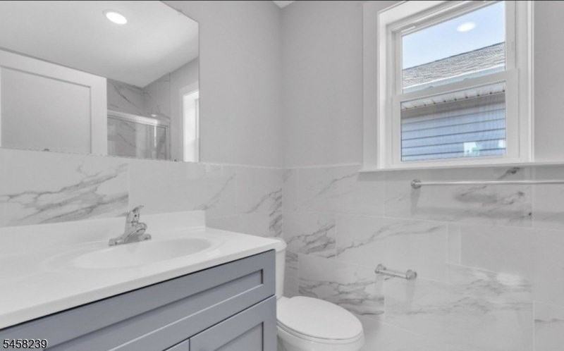 213 Pine St #1 - Photo 6 of 14