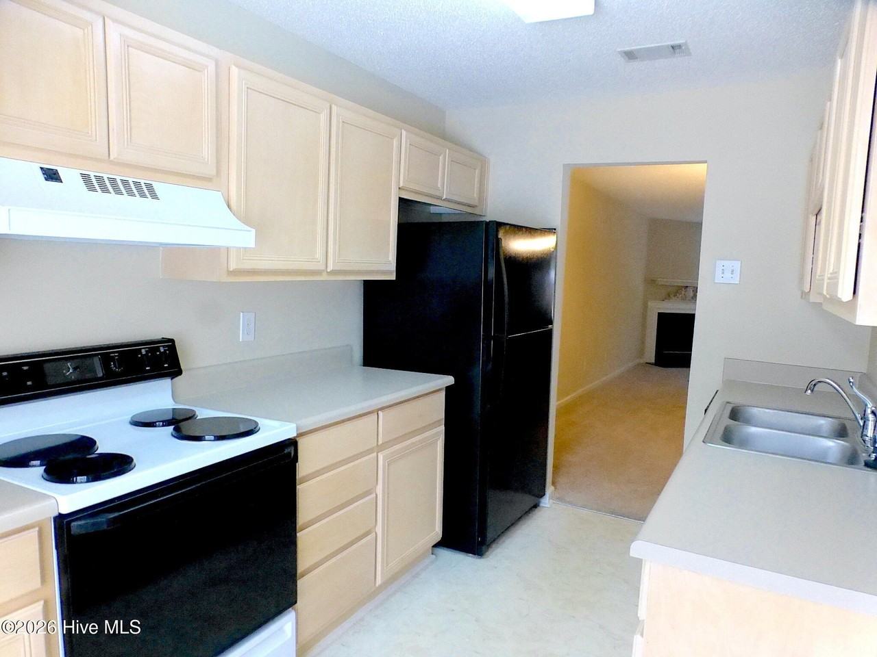 31 Tiburon Trl - Photo 2 of 8