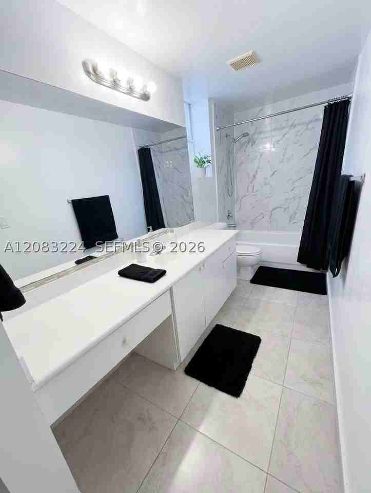 6720 Nw 114th Ave #804 - Photo 7 of 33