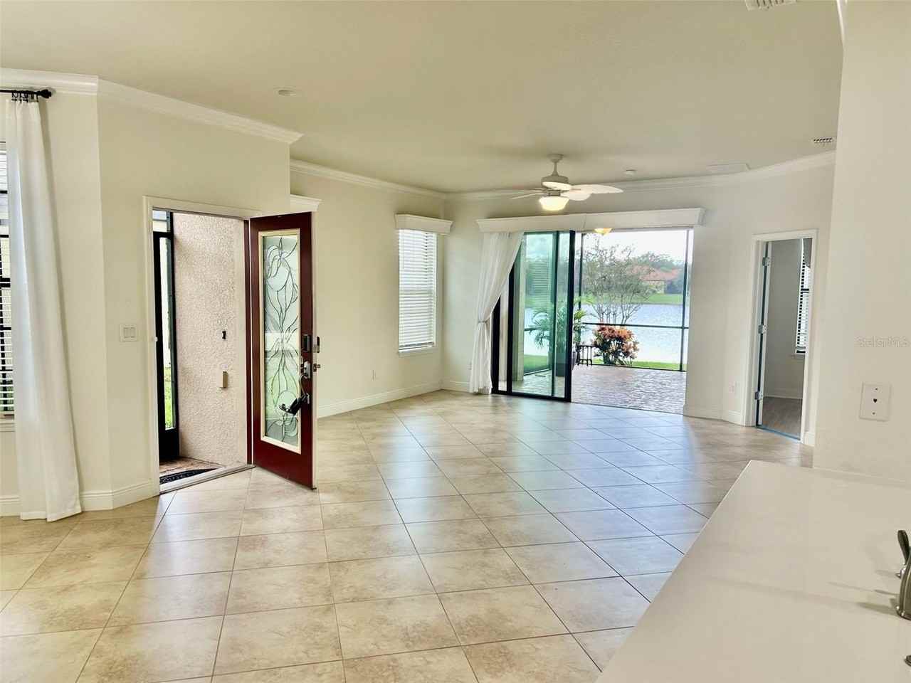5532 Sunset Falls Dr - Photo 7 of 37