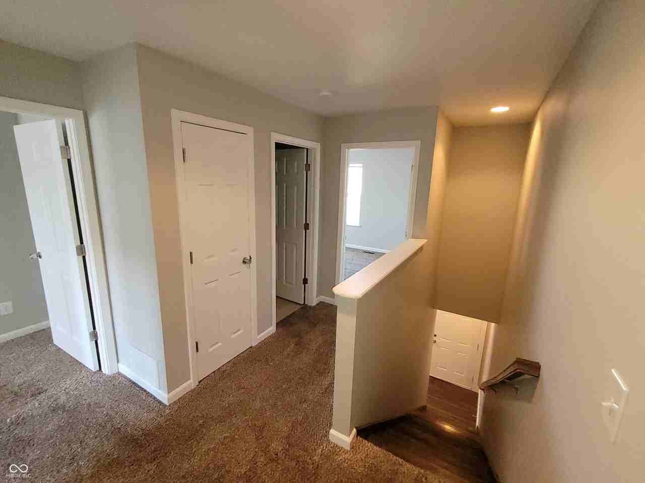 146 Center Dr - Photo 3 of 19