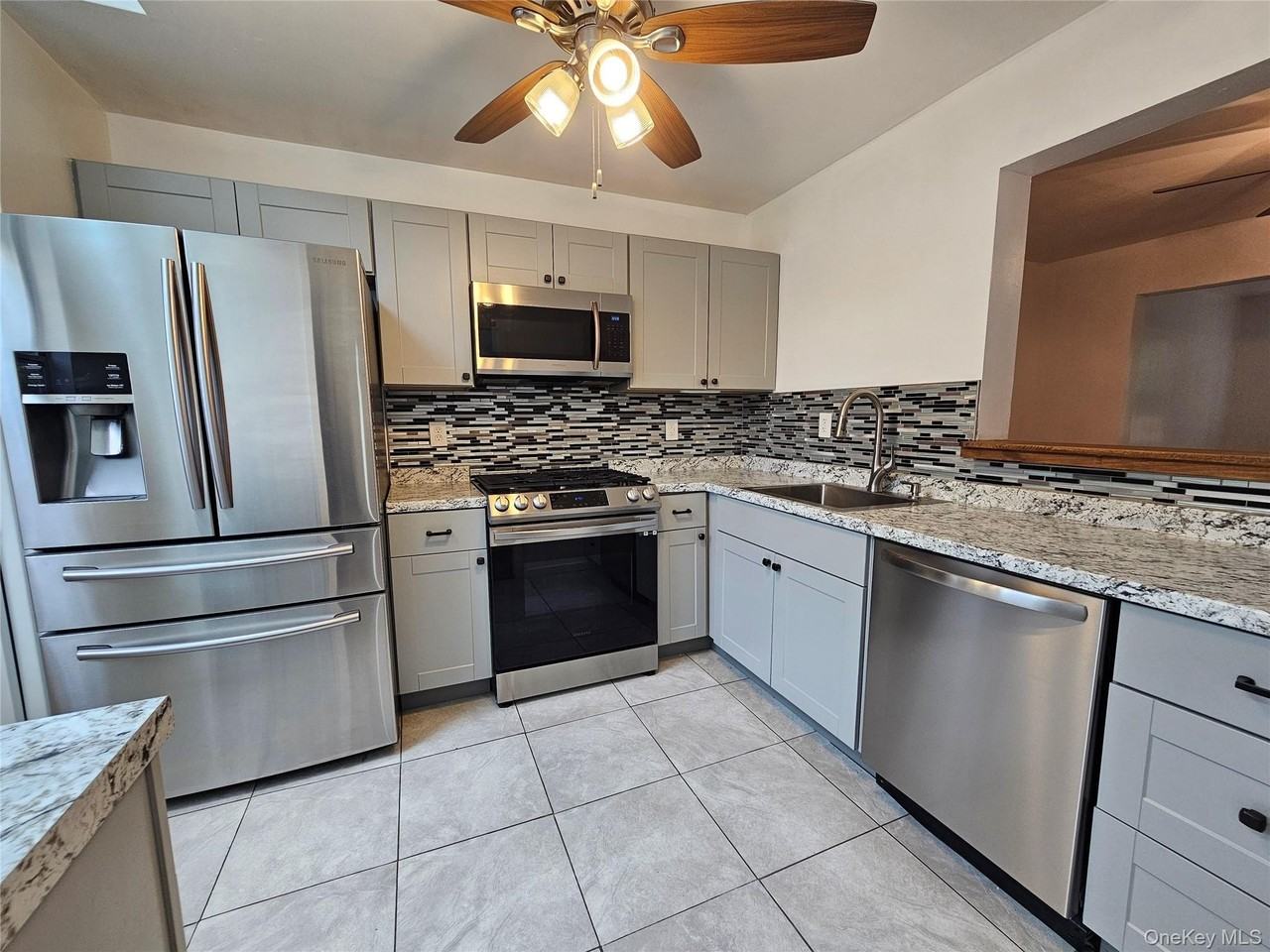 507 Rakov Rd - Photo 4 of 31
