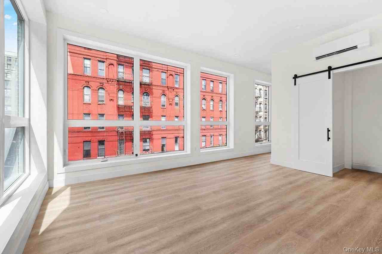 25 Catherine St #3 - Photo 4 of 19
