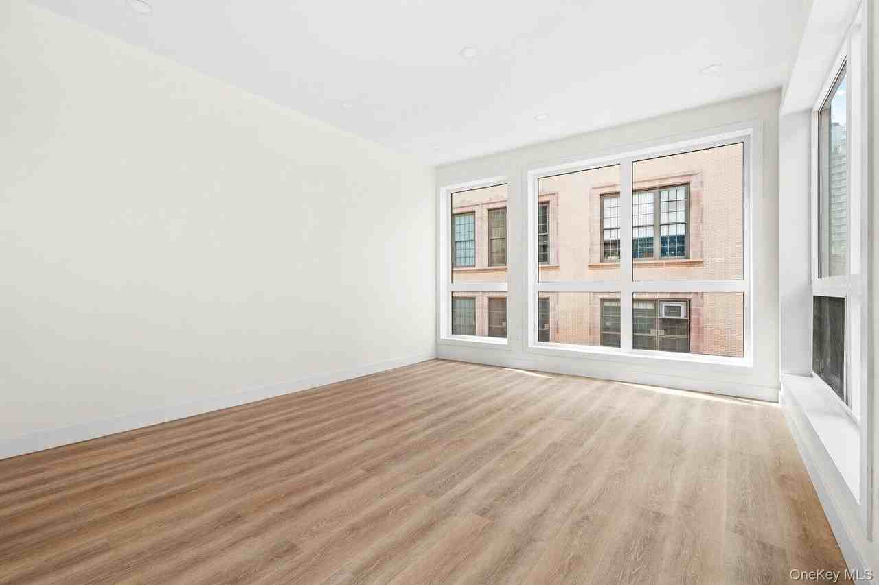 25 Catherine St #3 - Photo 5 of 19