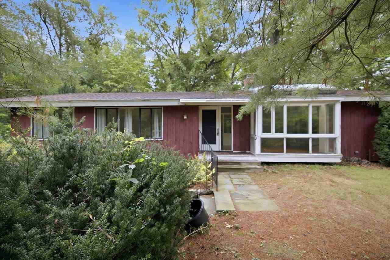 9 Peacock Farm Rd - Photo 3 of 23