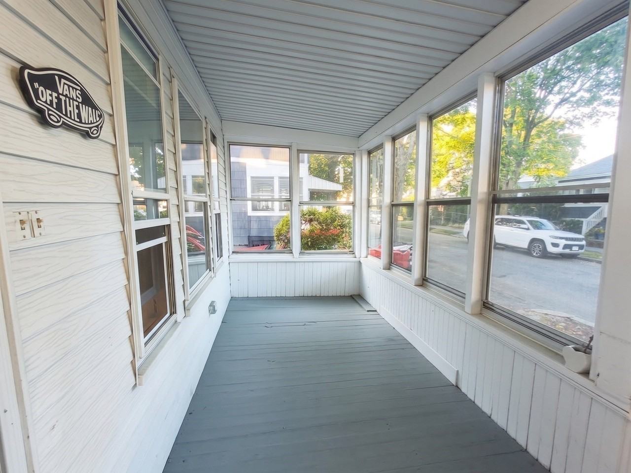 135 Safford St #1 - Photo 5 of 25