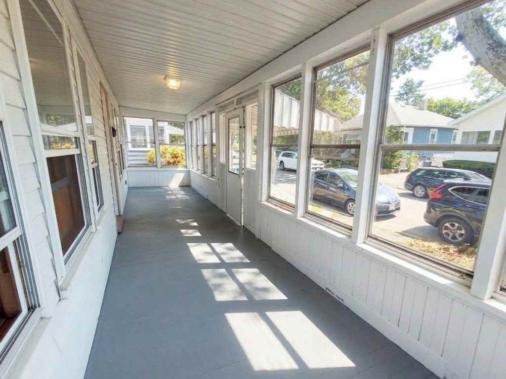 135 Safford St #1 - Photo 6 of 25