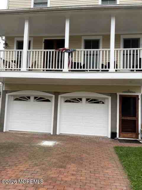 24 Bath Ave - Photo 3 of 45