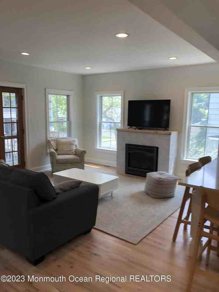24 Bath Ave - Photo 6 of 45