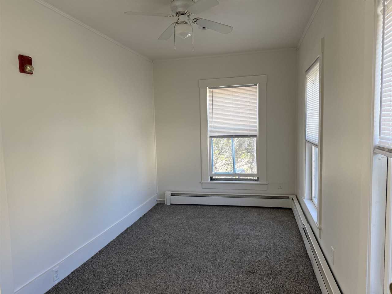 1073 Union Ave #B - Photo 4 of 5