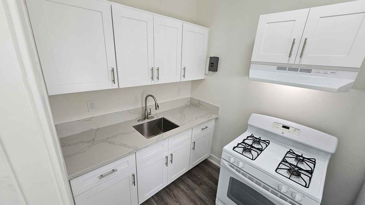 1026 Ingraham Street #205 - Photo 7 of 9