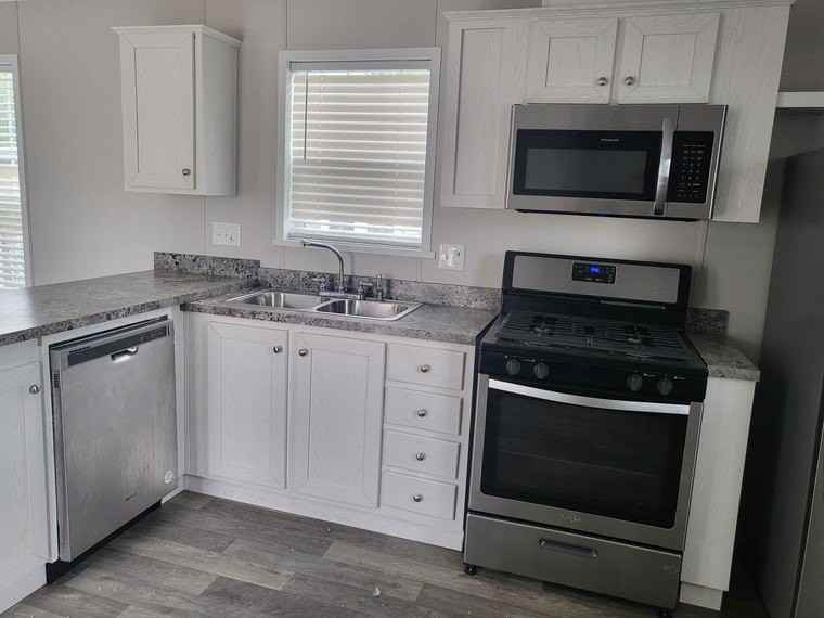 46000 Geddes Rd #318 - Photo 2 of 14