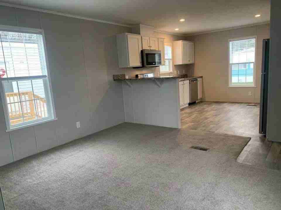 46000 Geddes Rd #318 - Photo 4 of 14