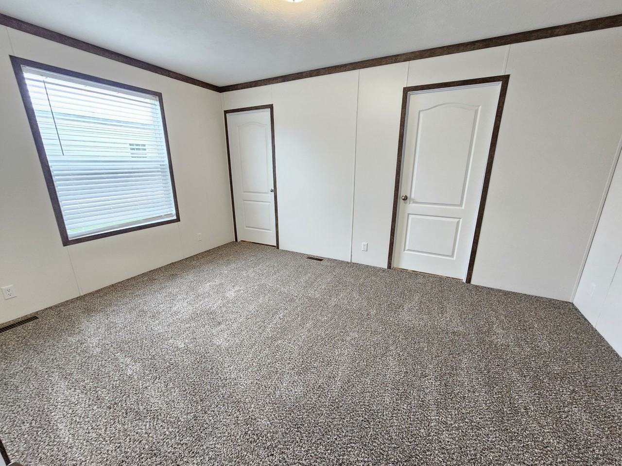 46000 Geddes Rd #354 - Photo 4 of 17