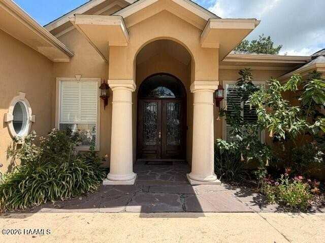 203 Baltusrol Dr - Photo 2 of 26