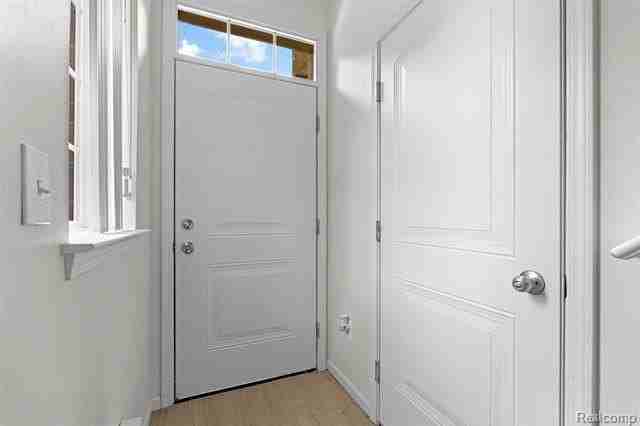 21914 Aberdeen Dr #30 - Photo 5 of 40