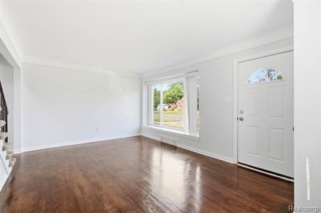 10517 Curtis St - Photo 3 of 16