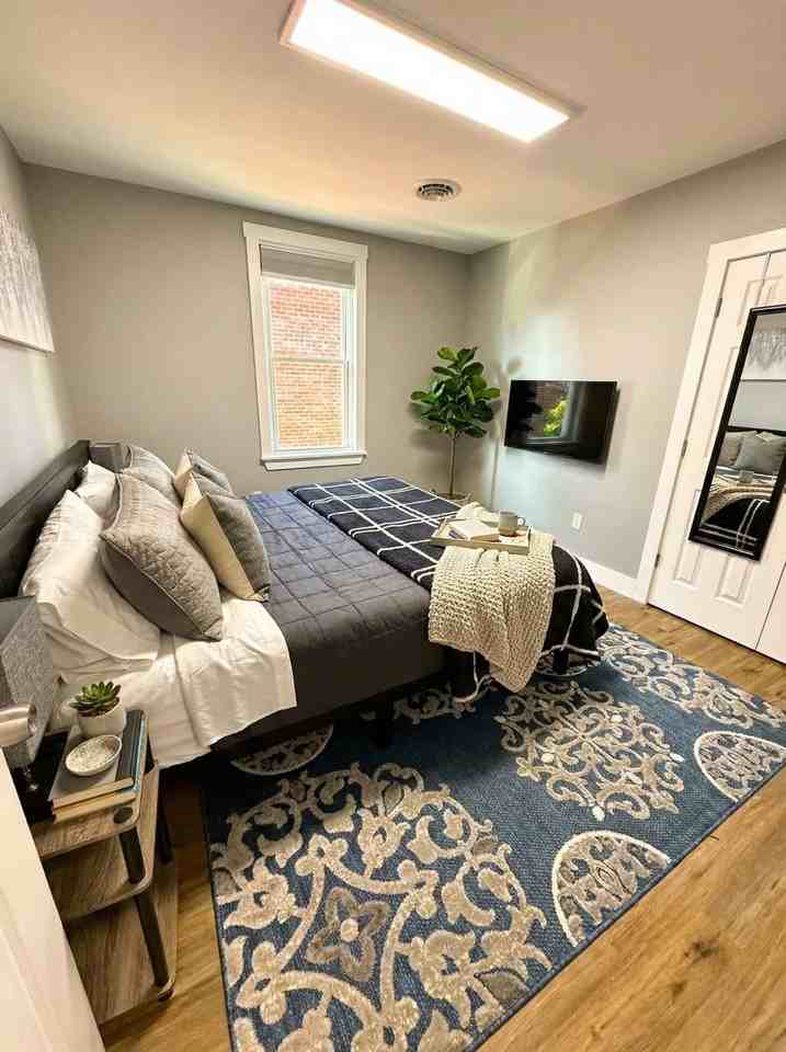 203 S Dupont St #1604342P - Photo 4 of 11